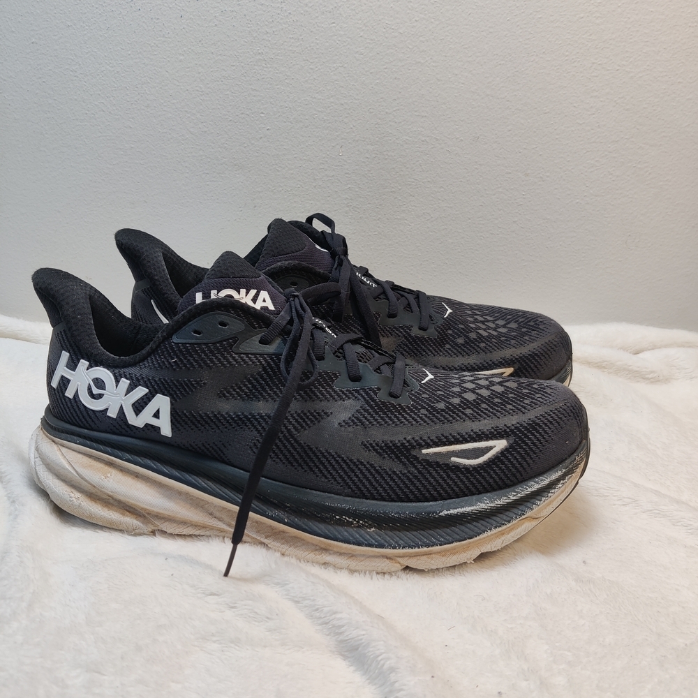 Hoka Clifton 9 Men's 13 Wide 2E Runners  Black & White Neutral, Meta Rocker Used